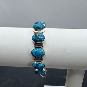 Stunning Turquoise Stone in 925 Sterling Silver Bracelet